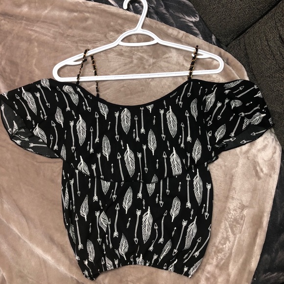 Off The Shoulder Flowy Top - Picture 1 of 3